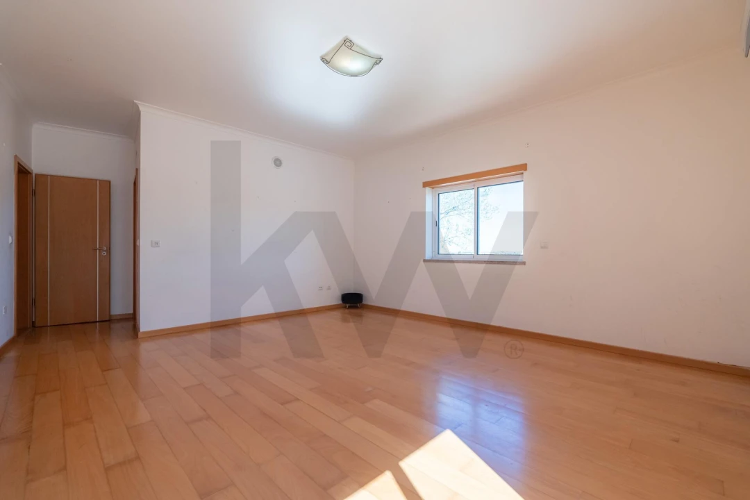 Moradia T5 para Venda em Eiras e São Paulo de Frades Foto 20