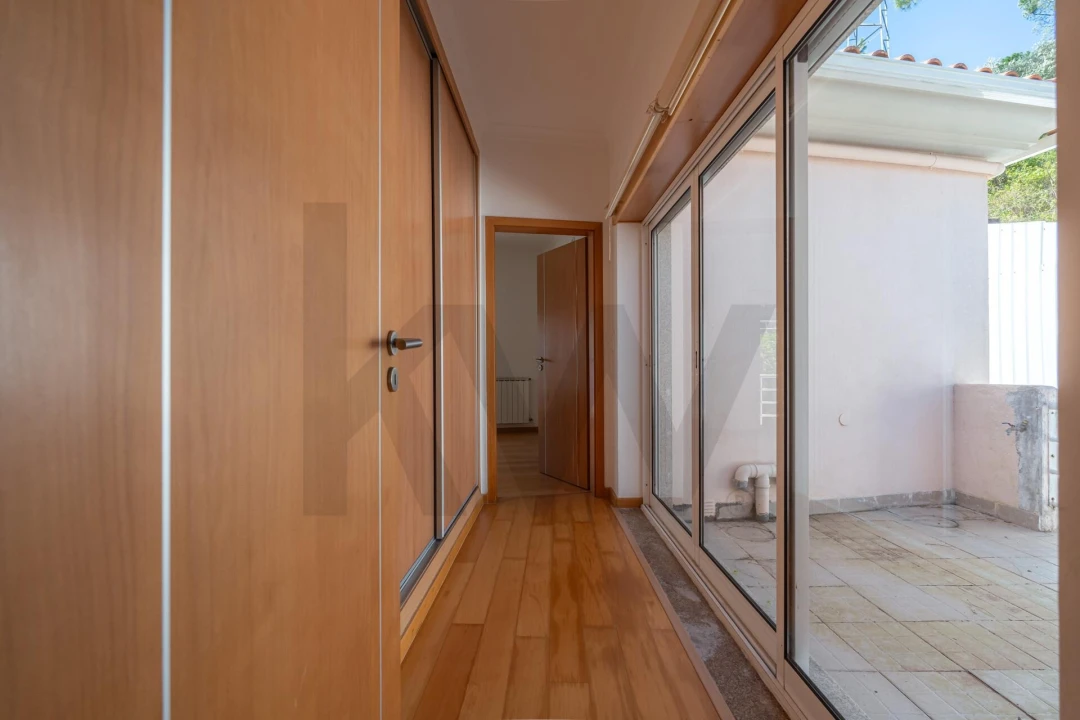 Moradia T5 para Venda em Eiras e São Paulo de Frades Foto 16