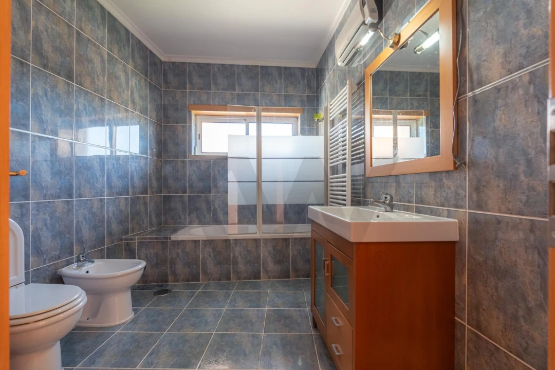 Moradia T5 para Venda em Eiras e São Paulo de Frades Foto 24