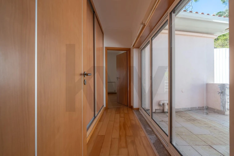 Moradia T5 para Venda em Eiras e São Paulo de Frades Foto 16