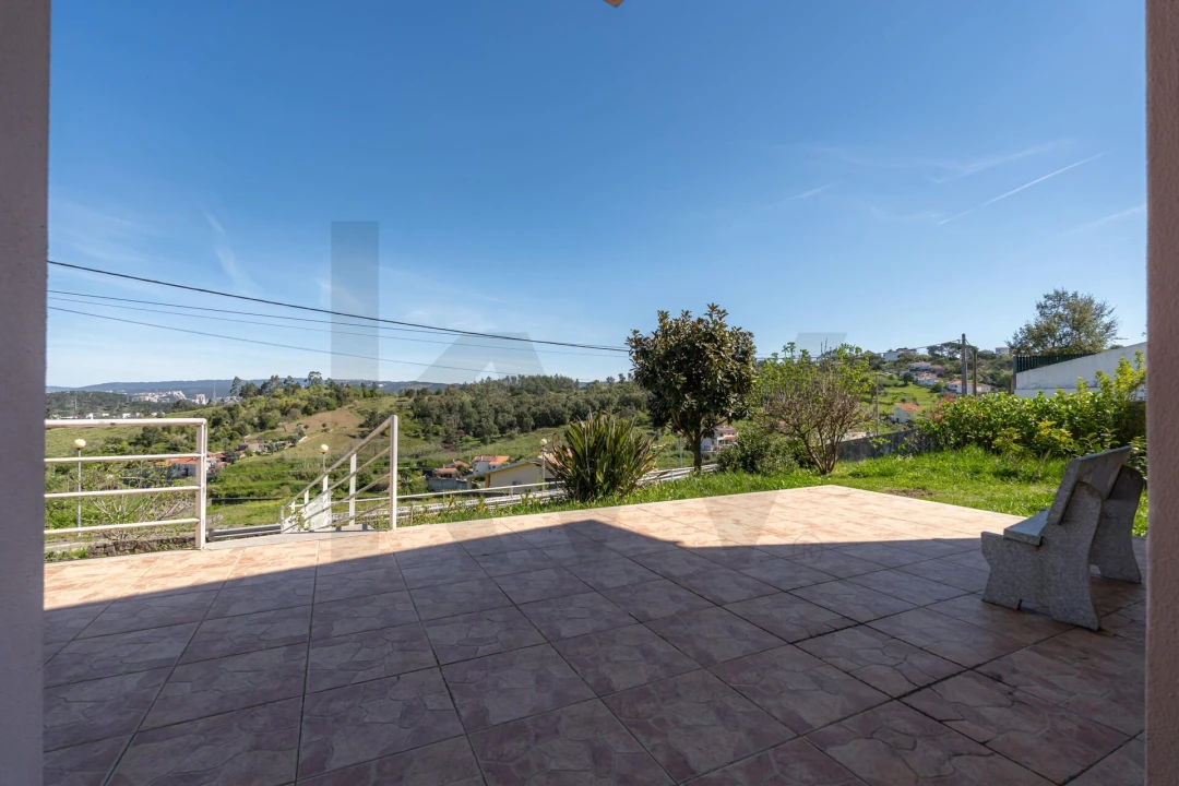 Moradia T5 para Venda em Eiras e São Paulo de Frades Foto 33