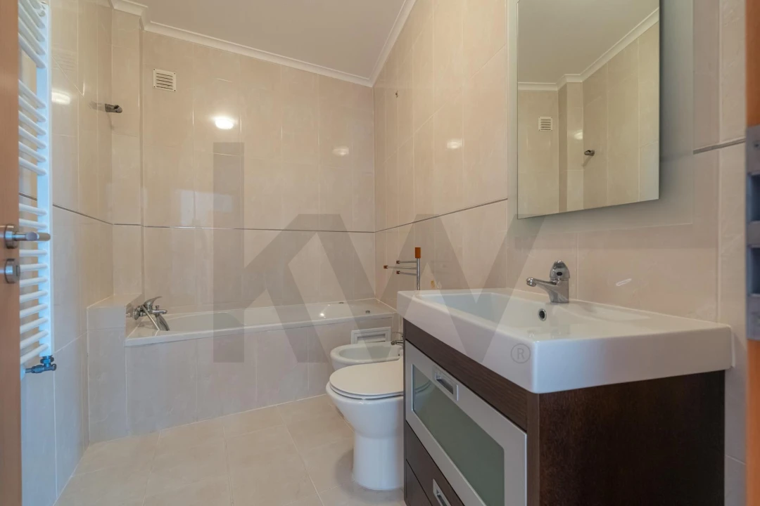 Moradia T5 para Venda em Eiras e São Paulo de Frades Foto 15