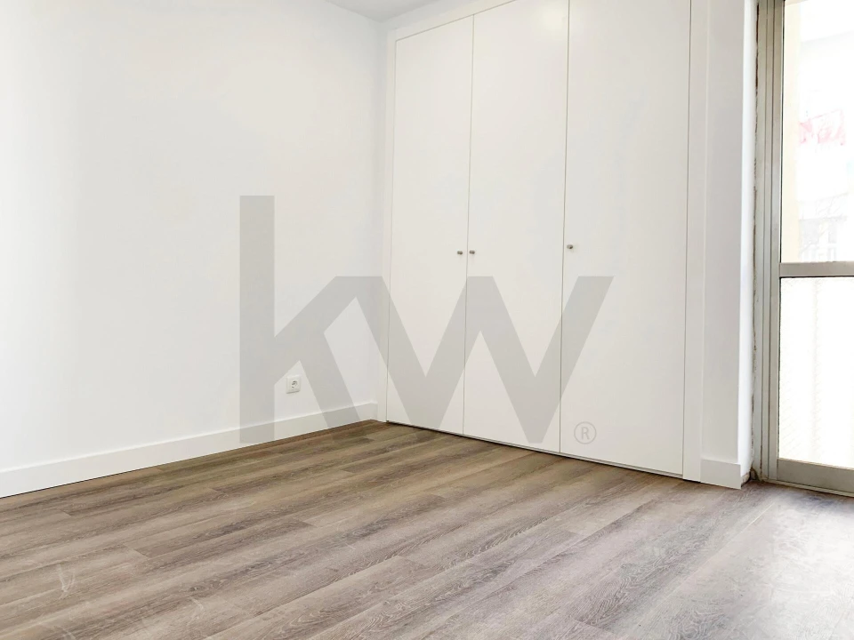 Apartamento T2 para Venda em Carnaxide e Queijas Foto 9