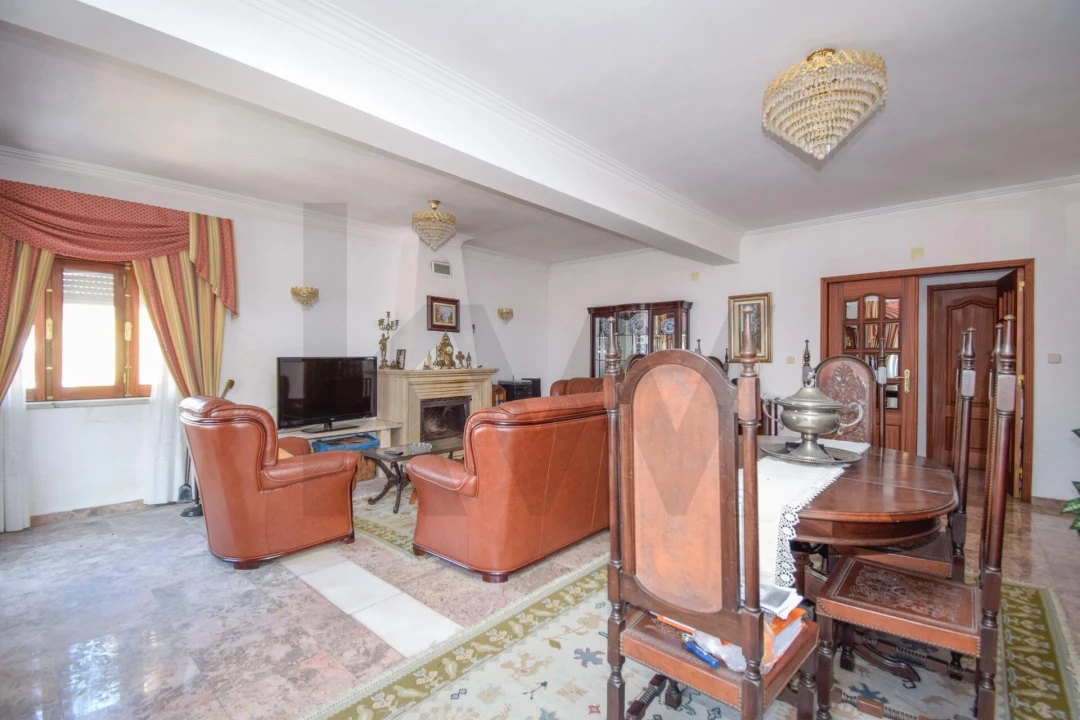 Moradia T3 para Venda em Camarate, Unhos e Apelação Foto 4