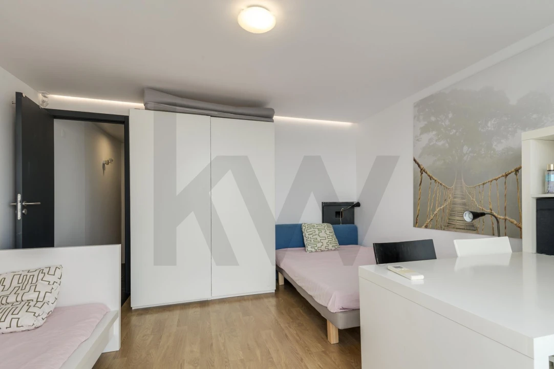 Moradia T3 para Venda em Sesimbra (Santiago) Foto 40