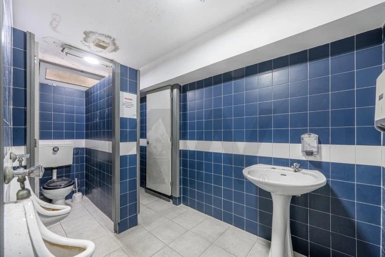 Armazém para Venda em Silvalde Foto 19