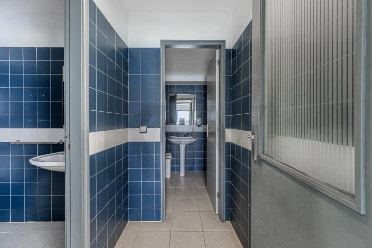 Armazém para Venda em Silvalde Foto 20