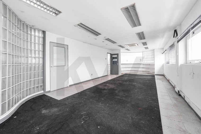 Armazém para Venda em Silvalde Foto 16