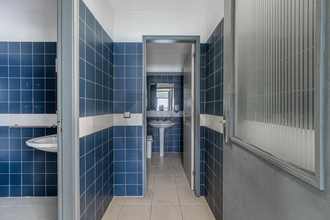 Armazém para Venda em Silvalde Foto 20