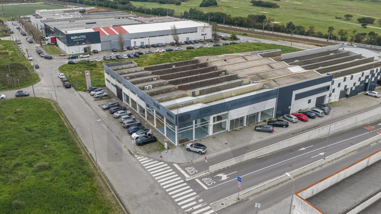 Armazém para Venda em Silvalde Foto 5