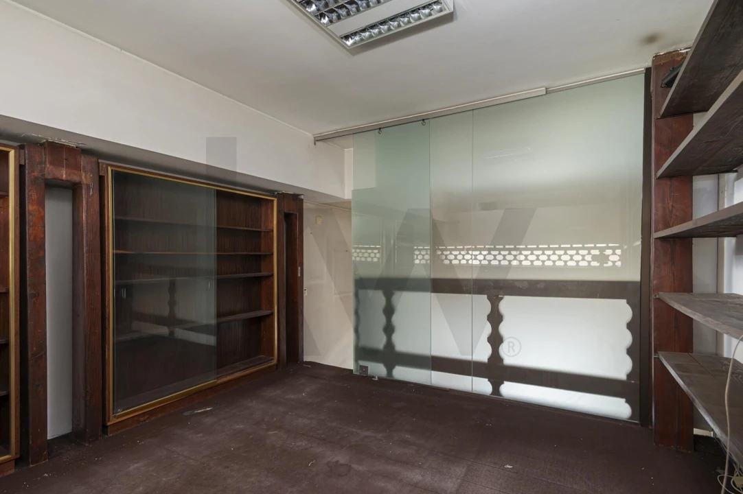 Loja para Venda em Alvalade Foto 20