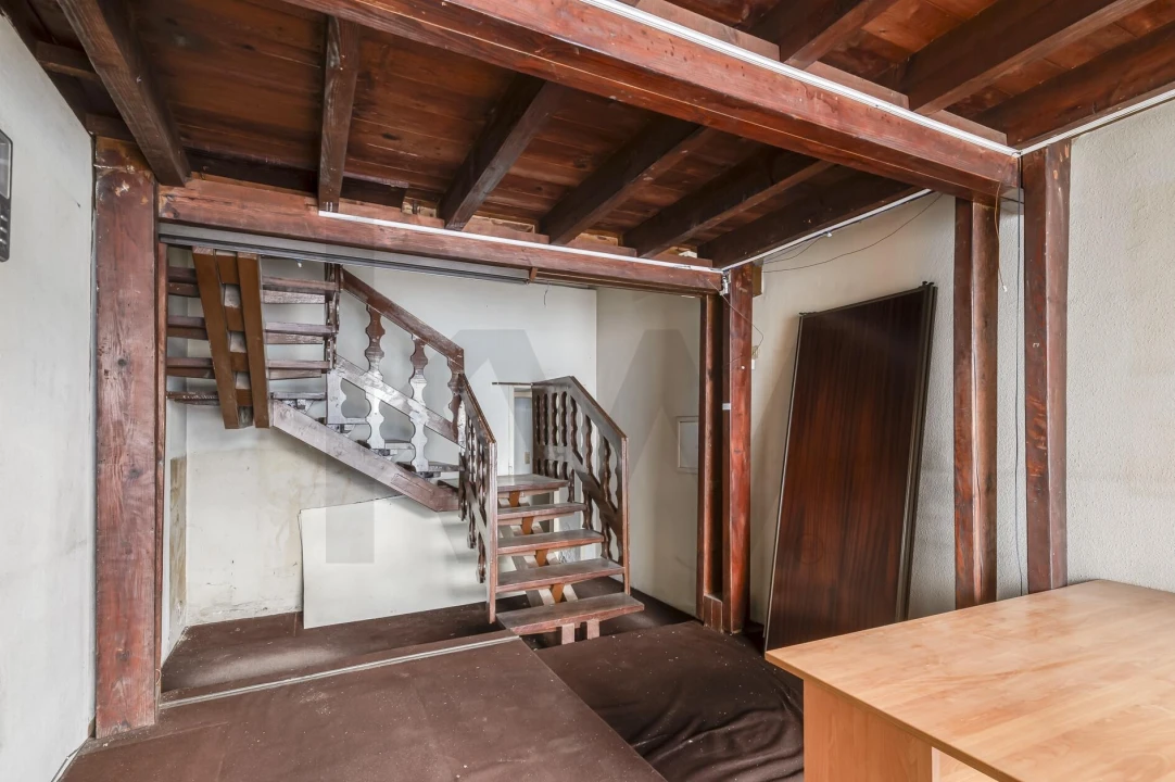 Loja para Venda em Alvalade Foto 14