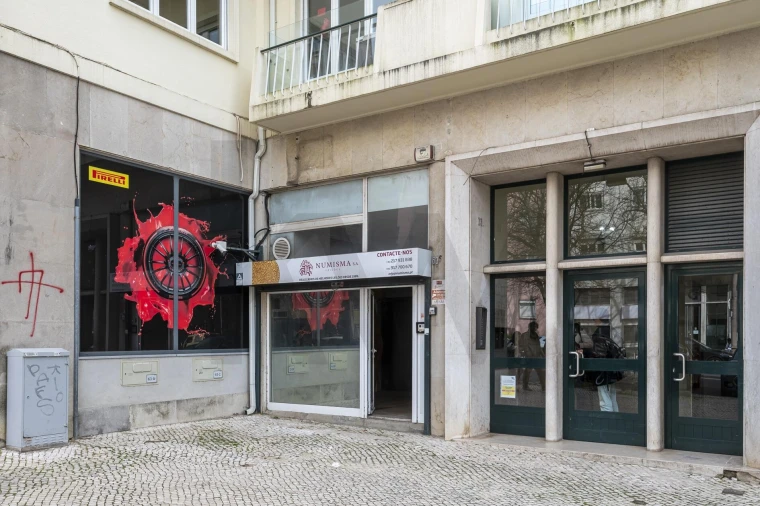 Loja para Venda em Alvalade Foto 5