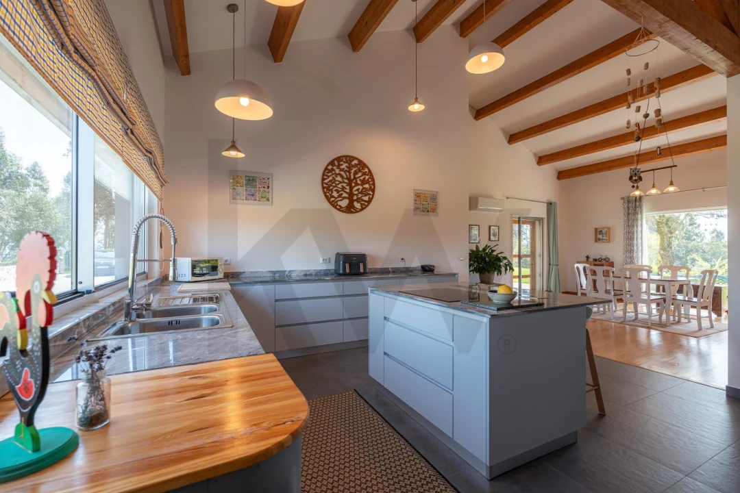 Moradia T3 para Venda em Poiares (Santo Andre) Foto 13