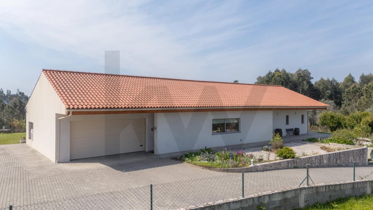 Moradia T3 para Venda em Poiares (Santo Andre) Foto 51