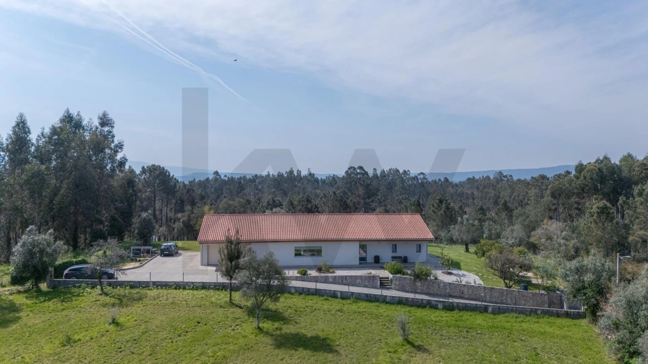 Moradia T3 para Venda em Poiares (Santo Andre) Foto 42