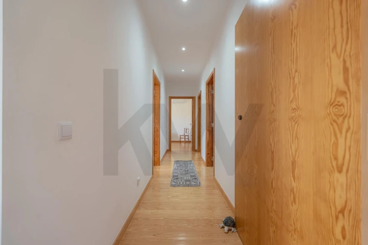 Moradia T3 para Venda em Poiares (Santo Andre) Foto 19