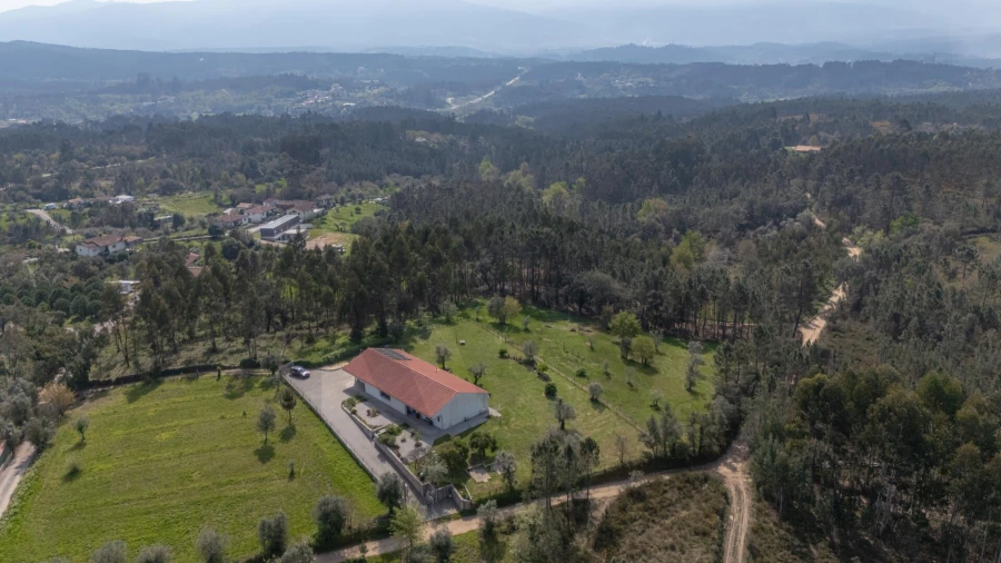 Moradia T3 para Venda em Poiares (Santo Andre) Foto 58