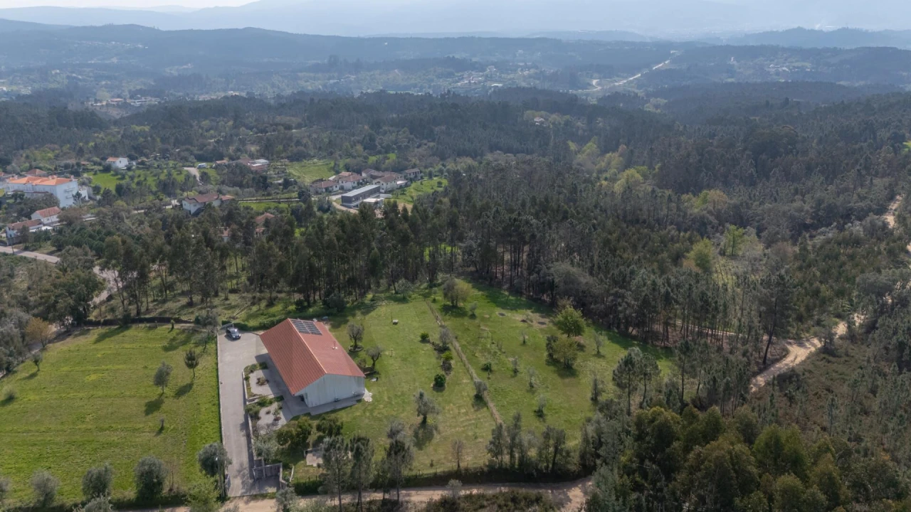 Moradia T3 para Venda em Poiares (Santo Andre) Foto 59