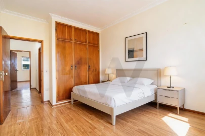 Apartamento T3 para Venda em São Martinho de Árvore e Lamarosa