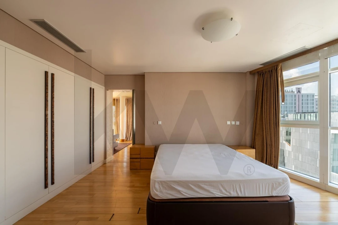 Apartamento T3 para Arrendamento em Parque das Nações Foto 16