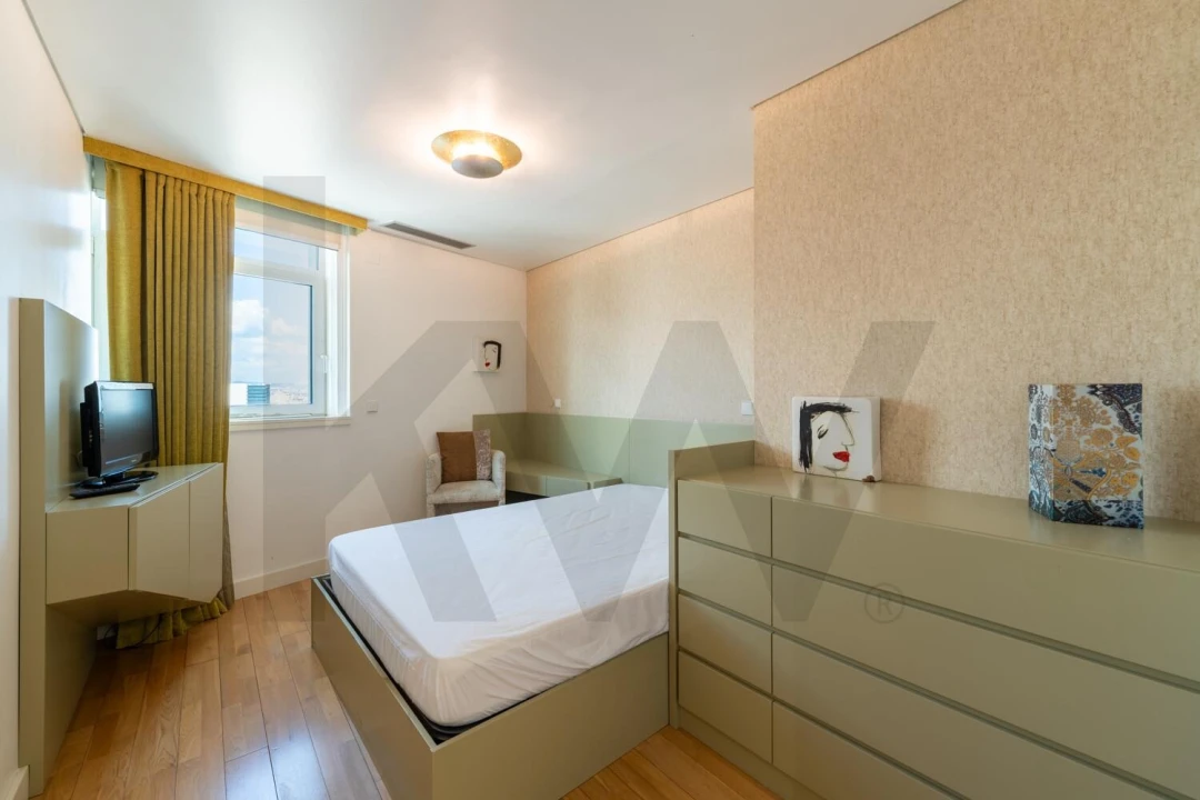 Apartamento T3 para Arrendamento em Parque das Nações Foto 20