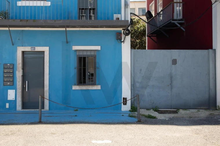 Apartamento T1 para Venda em Alvalade Foto 1