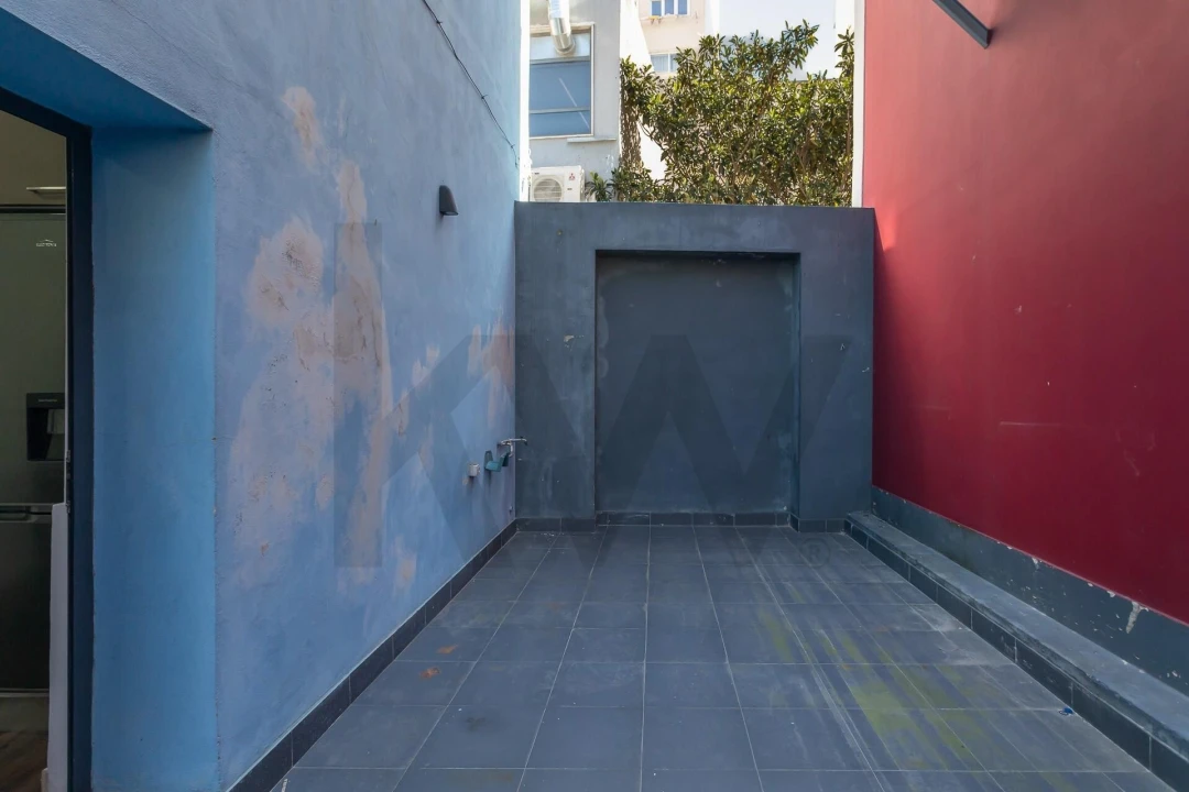 Apartamento T1 para Venda em Alvalade Foto 17