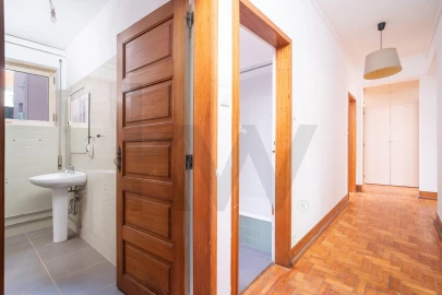 Apartamento T19 para Venda em São Martinho do Bispo e Ribeira de Frades