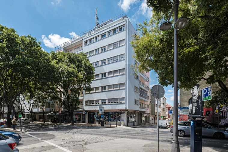 Apartamento T1 para Arrendamento em Campo de Ourique Foto 1