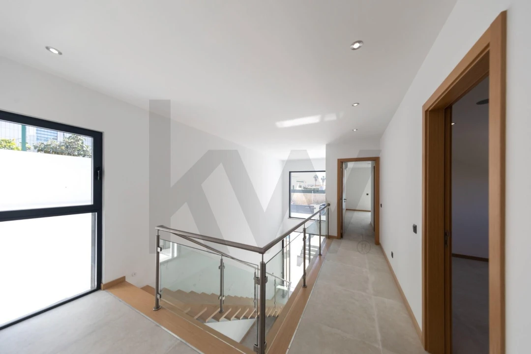 Moradia T4 para Venda em Portimão Foto 16