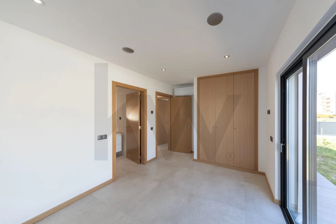 Moradia T4 para Venda em Portimão Foto 26