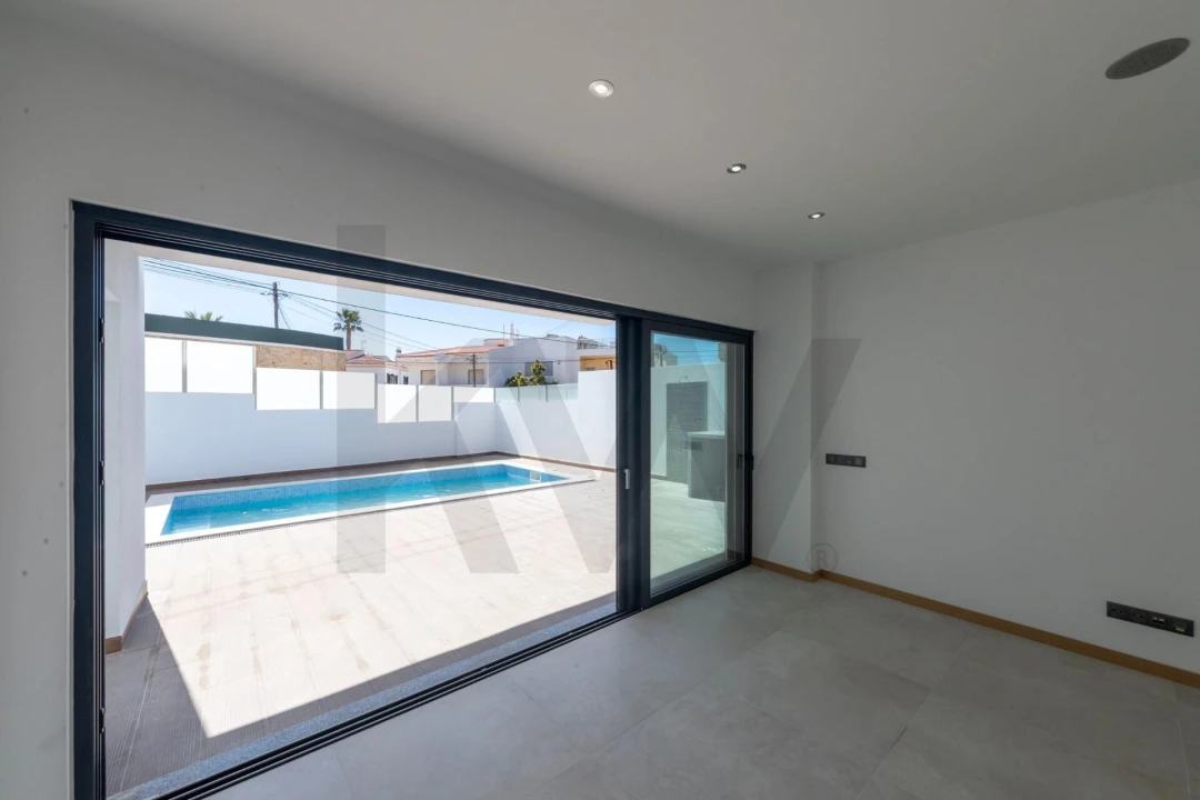 Moradia T4 para Venda em Portimão Foto 6