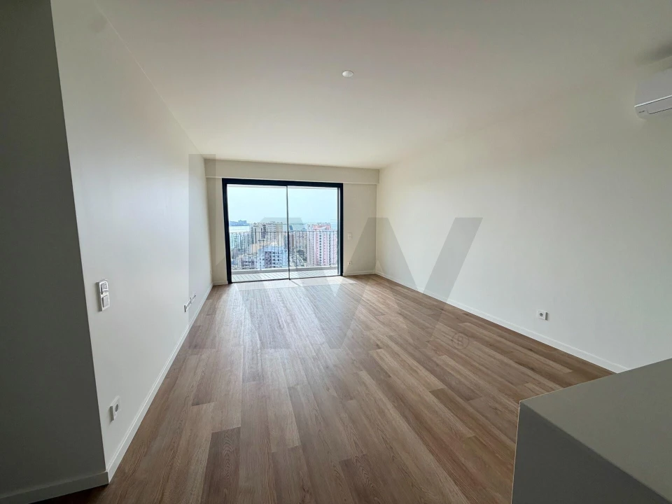 Apartamento T3 para Venda em Algés, Linda-A-Velha e Cruz Quebrada-Dafundo Foto 3