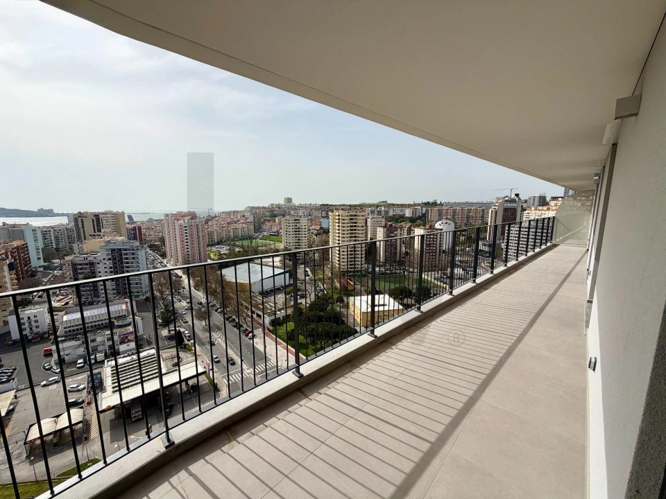 Apartamento T3 para Venda em Algés, Linda-A-Velha e Cruz Quebrada-Dafundo Foto 1