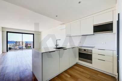 Apartamento T3 para Venda em Algés, Linda-A-Velha e Cruz Quebrada-Dafundo