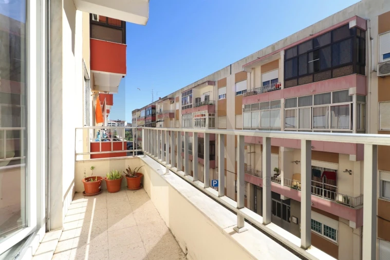 Apartamento T2 para Venda em Pinhal Novo Foto 10