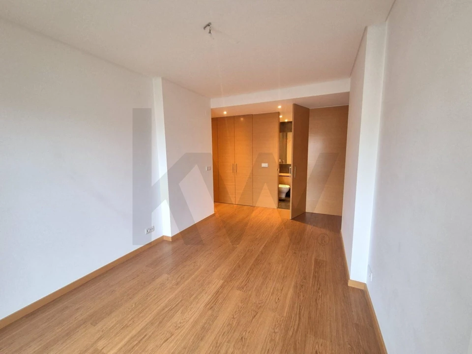 Apartamento T2 para Arrendamento em Sacavém e Prior Velho Foto 18