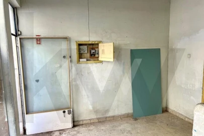 Loja para Arrendamento em Estrela