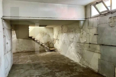 Loja para Arrendamento em Estrela