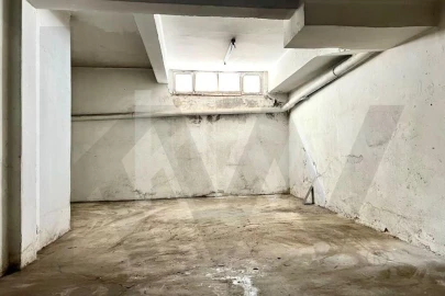 Loja para Arrendamento em Estrela