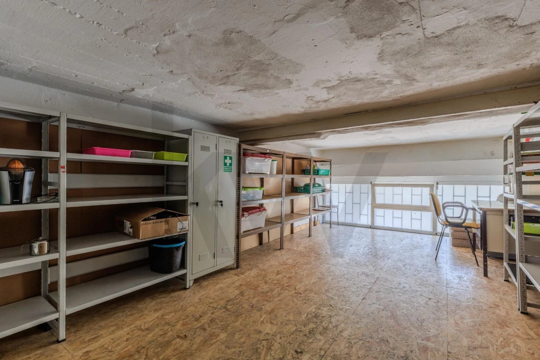 Loja para Arrendamento em Romeira e Várzea Foto 14