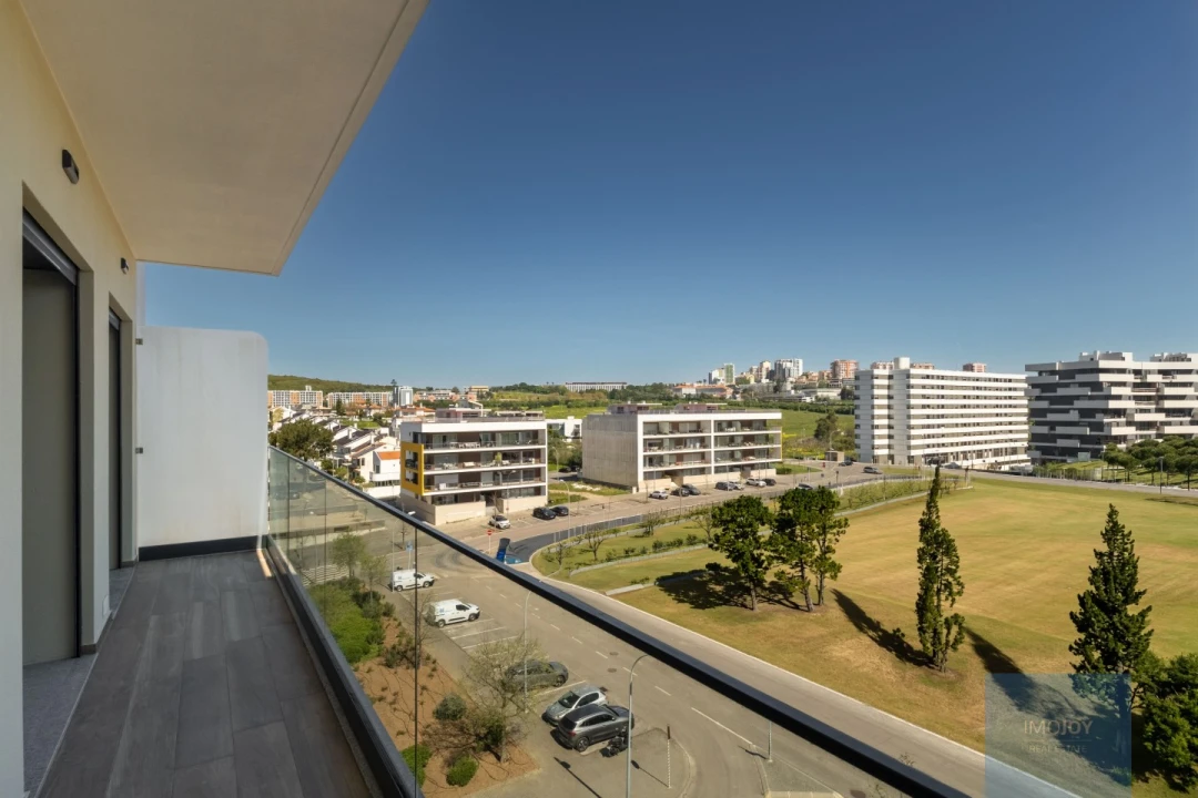 Apartamento T3 para Venda em Carnaxide e Queijas Foto 10