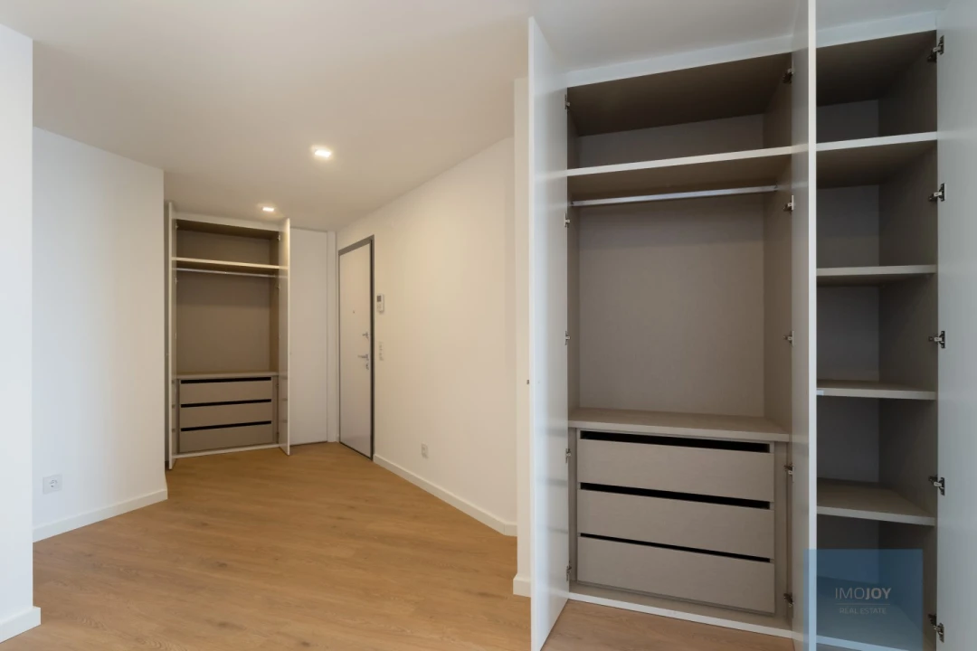 Apartamento T3 para Venda em Carnaxide e Queijas Foto 18