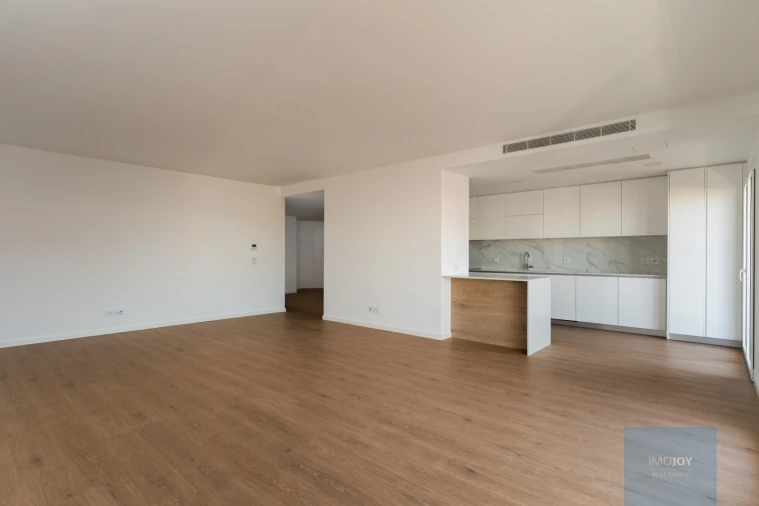 Apartamento T3 para Venda em Carnaxide e Queijas Foto 7