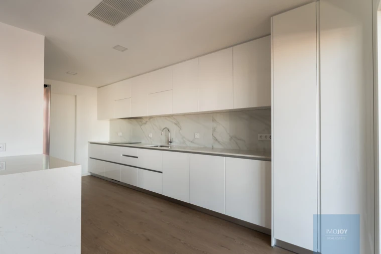 Apartamento T3 para Venda em Carnaxide e Queijas Foto 9