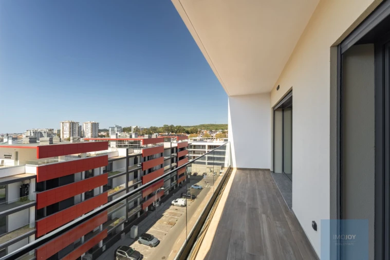 Apartamento T3 para Venda em Carnaxide e Queijas Foto 11