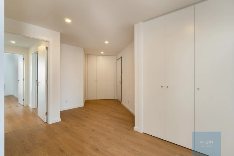 Apartamento T3 para Venda em Carnaxide e Queijas Foto 12