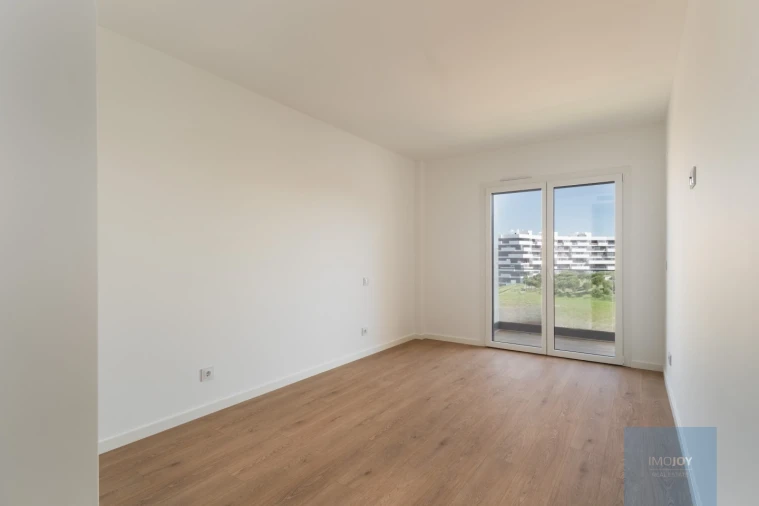 Apartamento T3 para Venda em Carnaxide e Queijas Foto 22