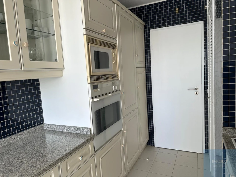 Apartamento T2 para Arrendamento em Lordelo do Ouro e Massarelos Foto 15